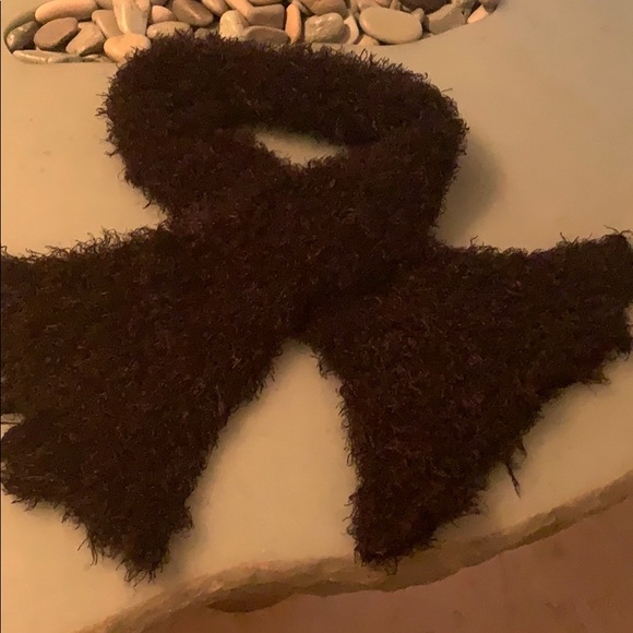 Scarf very stretchy - Picture 4 of 5